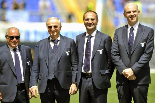 Lazio, il bollettino medico: il punto su Zaccagni, Dia e gli altri infortunati Lo staff medico della Lazio al lavoro sui giocatori infortunati durante un allenamento a Formello.