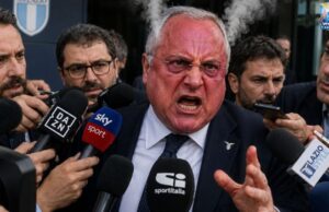 Lazio, Mattei durissimo contro Lotito: “Situazione pericolosa” Stefano Mattei attacca Claudio Lotito ai microfoni di Radiosei: parole durissime sulla situazione della Lazio, il mercato e il futuro del club.