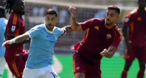 Derby Roma-Lazio ufficiale: data e orario confermati, si gioca alle 12:00 Ufficiale la data del derby Roma-Lazio: la stracittadina si giocherà domenica 17 maggio alle ore 12:00. Confermata la scelta della Lega Serie A.