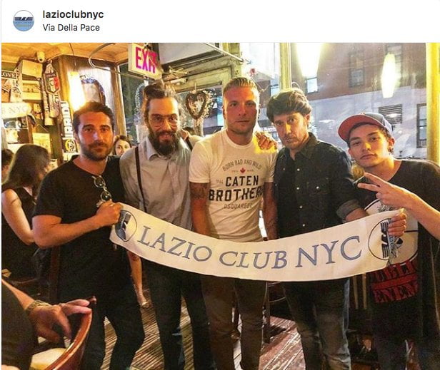 Lazio Club contro Lotito: no all’offerta. Tutti i comunicati Sciarpe e striscioni dei Lazio Club esposti dai tifosi biancocelesti