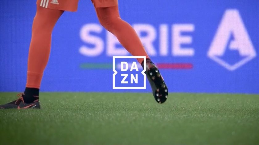 Un'illustrazione dinamica che combina i loghi di Lazio e Torino, con l'icona di DAZN in primo piano, a suggerire la trasmissione in streaming.
