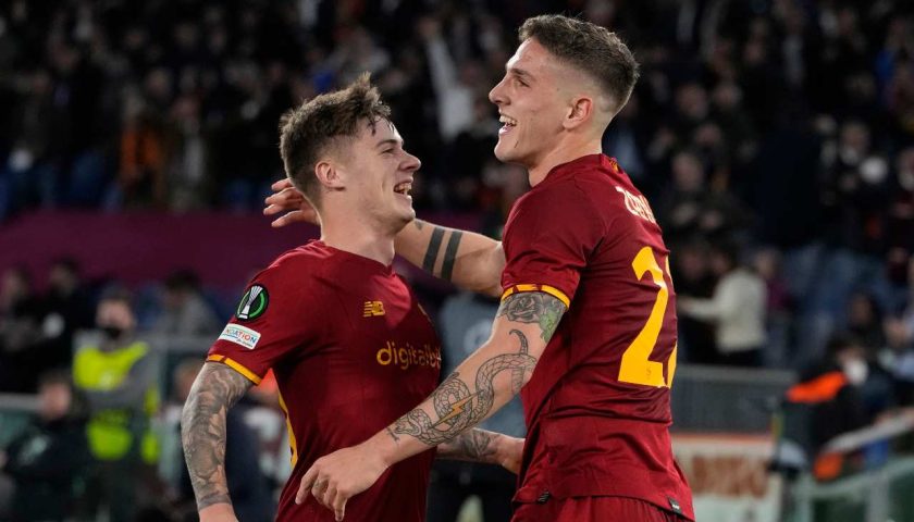 Nicolò Zaniolo in campo con espressione concentrata Lazio calciomercato lazio zaniolo gattuso