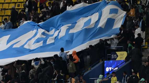 lazio merda, supercoppa italiana, striscione lazio merda in arabia, tifoso romanista frustrato