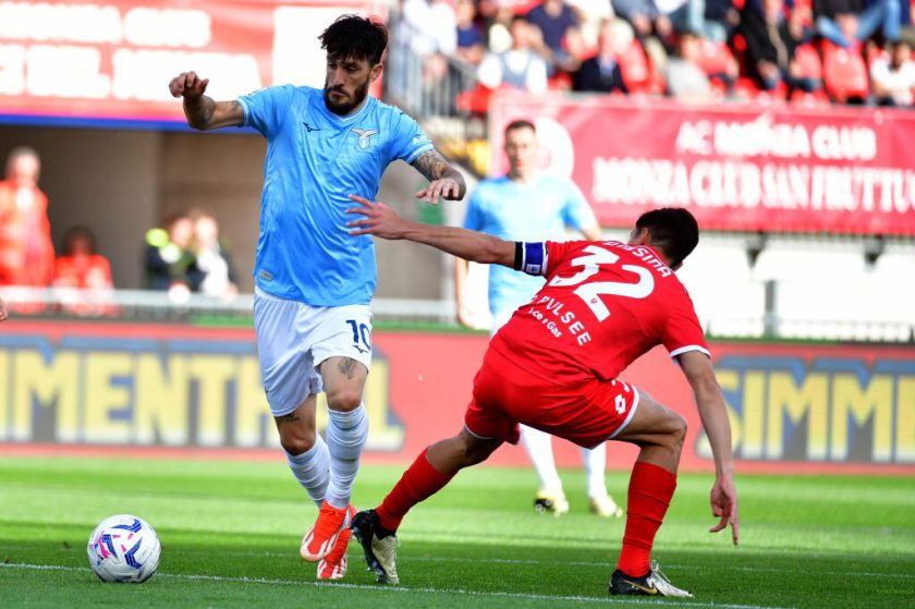 Luis Alberto ex centrocampista della SS Lazio durante un'esultanza sotto la Curva Nord
