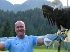 Bernabè Polemica Derby 2025: La Famiglia di Suor Paola Contro l’Appello di Juan per Olympia "Cancello di Formello con una nuova serratura, a simboleggiare lo sfratto di Juan Bernabé dalla Lazio."