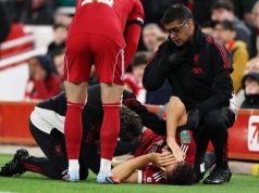 Liverpool, crociato rotto per Giovanni Leoni: mesi di stop per il talento azzurro Giovanni Leoni infortunato al debutto con il Liverpool, rottura del crociato anteriore.