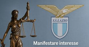 Acquisto Lazio? Parlare di interesse non è reato “Bilancia della giustizia e logo della Lazio: parlare di acquirenti è lecito solo se la notizia è vera.”