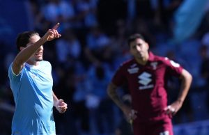 Dove vedere Torino Lazio: 1 scontro vitale in tv per Sarri e Baroni Dove vedere Torino Lazio: i giocatori si preparano a scendere in campo per il fischio d'inizio.