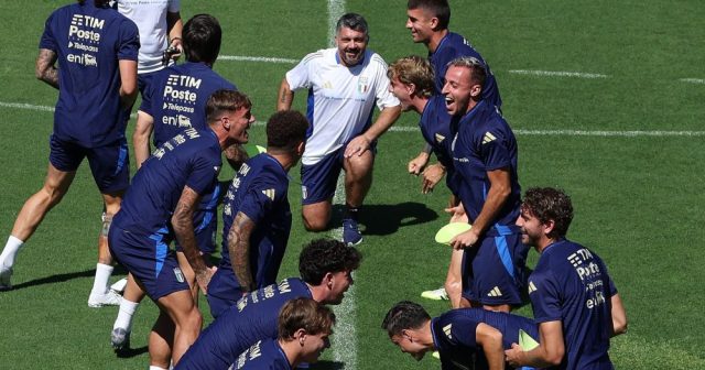 La Nazionale italiana durante un allenamento pre-partita a Tallinn prima di Estonia–Italia.