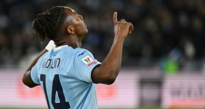 Noslin decisivo, ma il futuro resta un rebus Tijjani Noslin esulta dopo il gol contro il Lecce con la maglia della Lazio