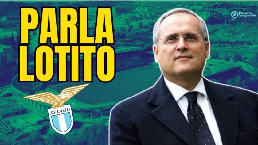 Claudio Lotito durante la festa di Natale della Lazio mentre risponde alle domande sul futuro del club.