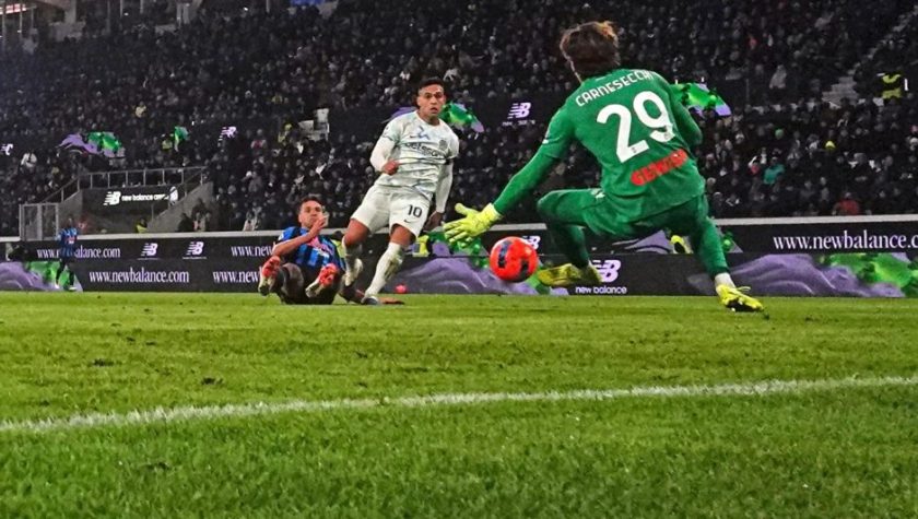 Azione di Atalanta-Inter con pressing alto dell’Inter che provoca un errore in costruzione dal basso della difesa atalantina