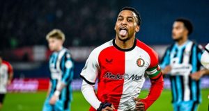 Lazio, Timber rifiuta: niente trasferimento a gennaio Quinten Timber con la maglia del Feyenoord durante una partita ufficiale