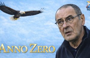 Lazio, l’eterno anno zero: Sarri dice la verità Maurizio Sarri riflette in panchina durante una partita della Lazio