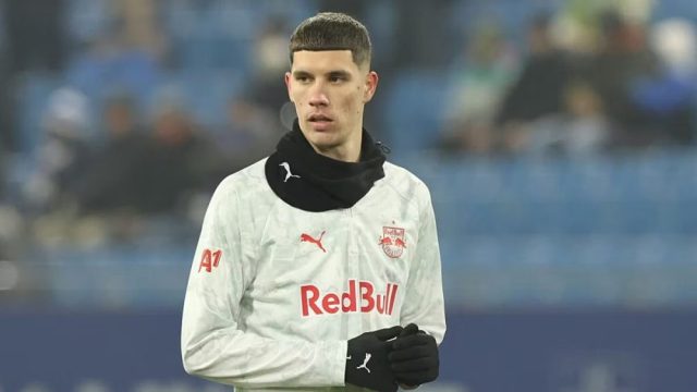 Chi è Petar Ratkov nuovo attaccante Lazio, foto azione Salisburgo e grafica stats.