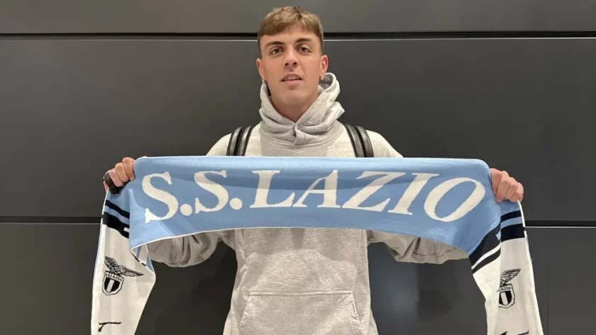 Formazioni ufficiali Lazio Milan: Daniel Maldini titolare nella sfida dell'Olimpico.