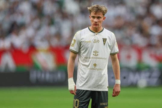 Lazio, Przyborez nel mirino: talento polacco per il progetto giovani La Lazio segue Adrian Przyborez, talento polacco Under 19. Profilo di grande prospettiva, ma non risolve i problemi immediati della squadra.