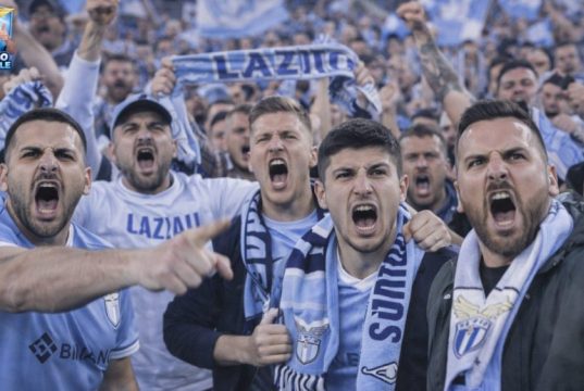Lazio–Atalanta, Stadio ancora vuoto: la protesta continua contro la gestione Lotito protesta tifosi Lazio, stadio vuoto Lazio, Curva Nord Lazio, Lazio Atalanta protesta, contestazione Lotito, tifosi Lazio contro Lotito, Lazio Genoa stadio vuoto, petizione tifosi Lazio, crisi Lazio tifosi