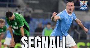 Lazio, tre punti di platino: la vittoria del gruppo e l’intuizione di Sarri Adam Marusic festeggia dopo il gol decisivo in uno stadio Olimpico vuoto
