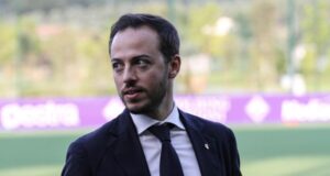 Lazio, rivoluzione nello staff medico: Lotito cambia dopo una stagione segnata dagli infortuni La Lazio rinnova l'area sanitaria. Gregorace sarà il nuovo medico sociale, mentre Franceschi diventa consulente ortopedico del club.