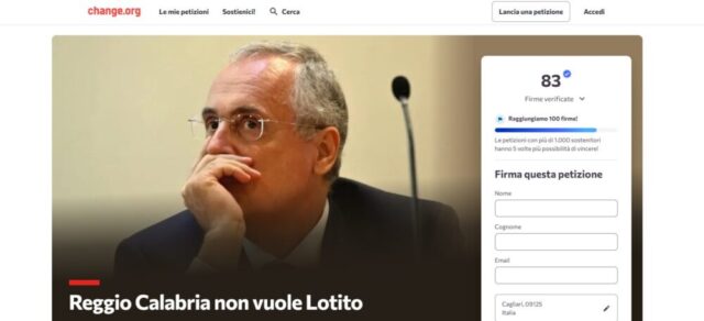 reggiocalabria petizione lotito reggina Bandiere e striscioni dei tifosi della Reggina in curva