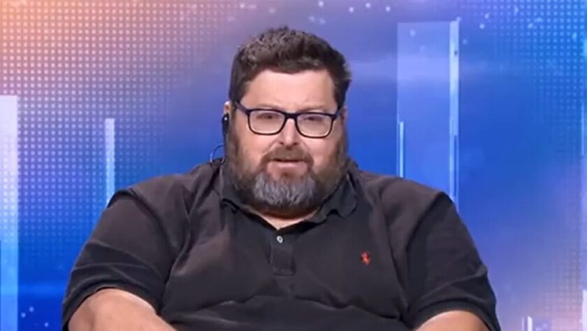 L'opinionista Mario Adinolfi durante un intervento pubblico
