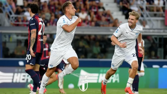 Davide Frattesi esulta dopo il gol vittoria in Bologna Lazio 0-1 allo Stadio Renato Dall'Ara