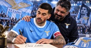 Lazio, clamoroso retroscena: i giocatori pensano a una lettera aperta a Lotito per chiedere un passo verso i tifosi Retroscena di Bisignani: i giocatori della Lazio starebbero pensando a una lettera aperta a Lotito per chiedere un passo verso i tifosi. Gattuso sarebbe favorevole.
