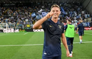 Lazio, Gudmundsson diventa il jolly di Gattuso: può giocare ovunque nel nuovo attacco biancoceleste Gudmundsson subito decisivo con la Lazio. Gattuso studia il suo ruolo: «Può giocare ovunque». L'islandese sarà il jolly offensivo dei biancocelesti.