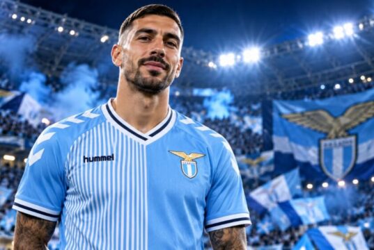 Lazio, Footy Headlines: Hummel sarà il nuovo sponsor tecnico dal 2027/28 Footy Headlines: Hummel sarebbe pronta a diventare il nuovo sponsor tecnico della Lazio dal 2027/28, sostituendo Mizuno. Accordo anche con il Porto.