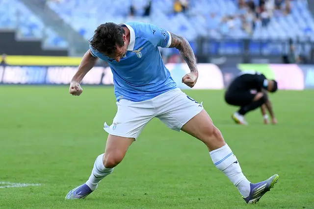 Con il gol di Pinamonti contro il Monza salgono a 12 i marcatori della Lazio. Quattro partite di fila con almeno due reti: l’attacco di Gattuso cresce. Con il gol di Pinamonti contro il Monza salgono a 12 i marcatori della Lazio. Quattro partite di fila con almeno due reti: l’attacco di Gattuso cresce.